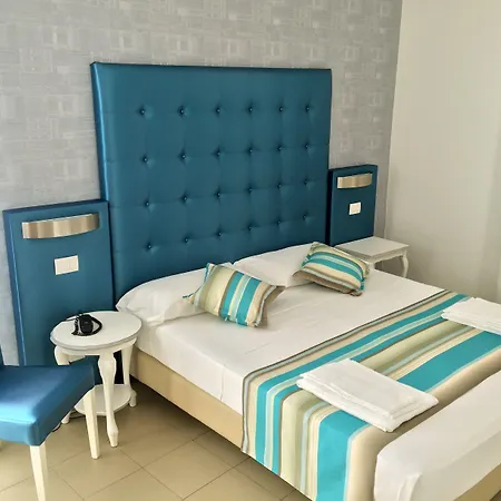 Souvenir Hotel 2*