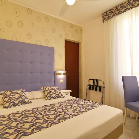 Souvenir مونتيروسّو ال ماري